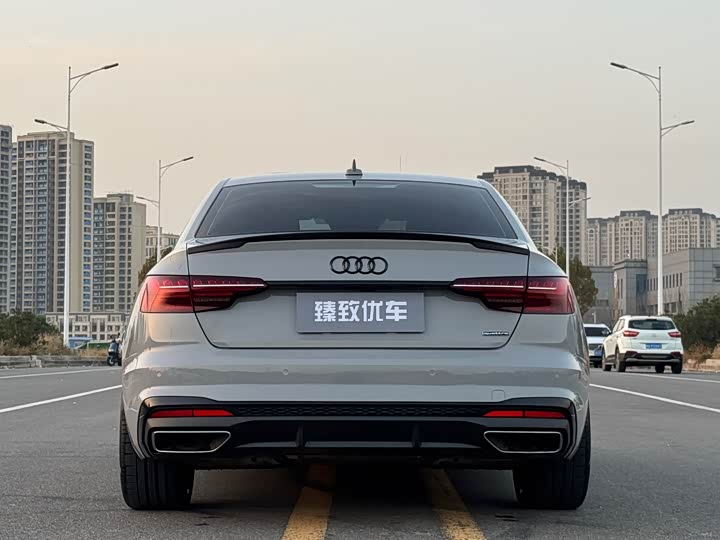 Фото 9 - Audi A4L