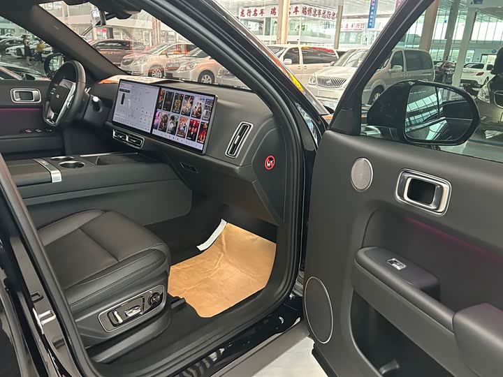 Фото 15 - LiXiang L7