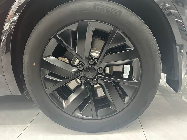 Фото 8 - LiXiang L7