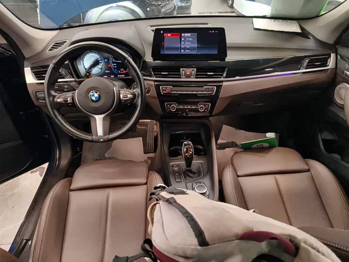 Фото 10 - BMW X1