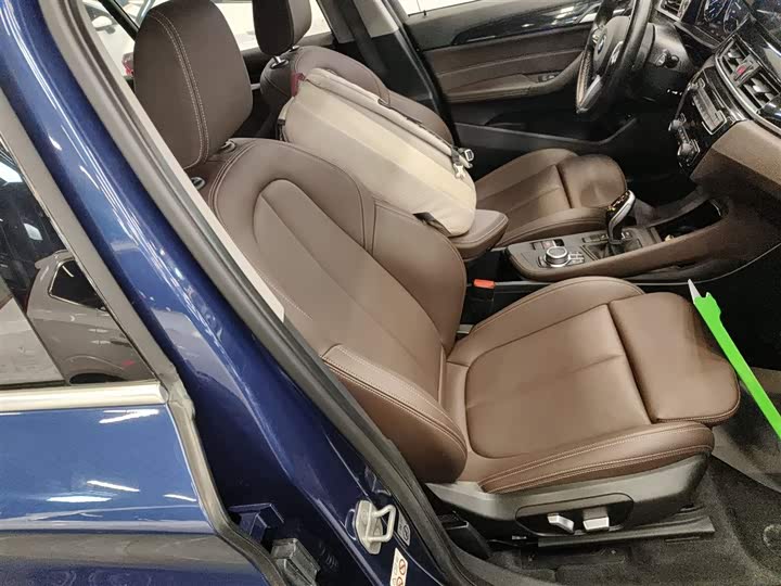 Фото 25 - BMW X1