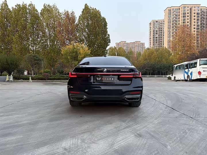 Фото 6 - BMW 7 Series