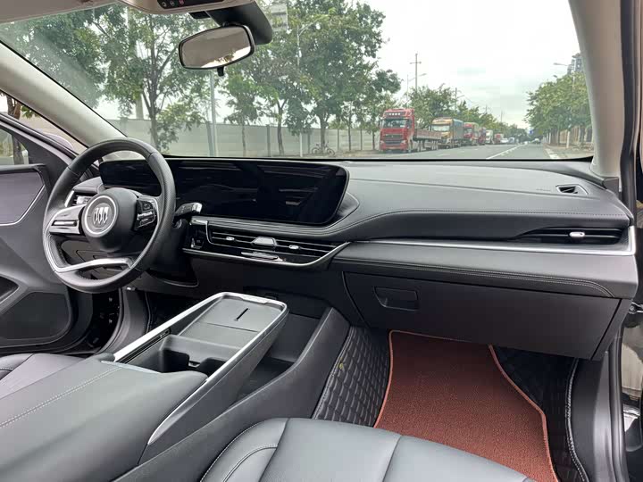 Фото 10 - Buick LaCrosse