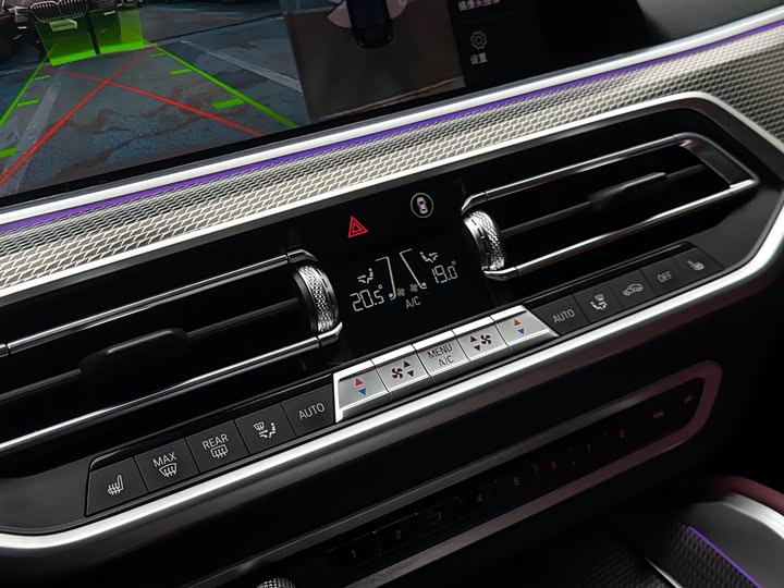 Фото 17 - BMW X6