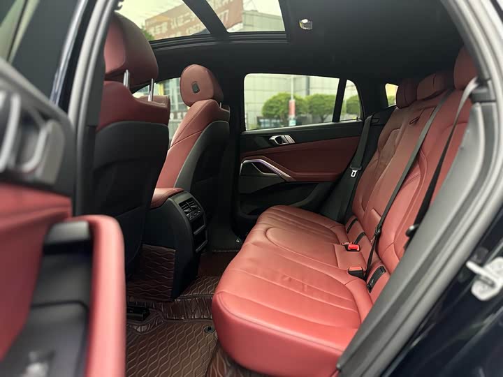 Фото 22 - BMW X6