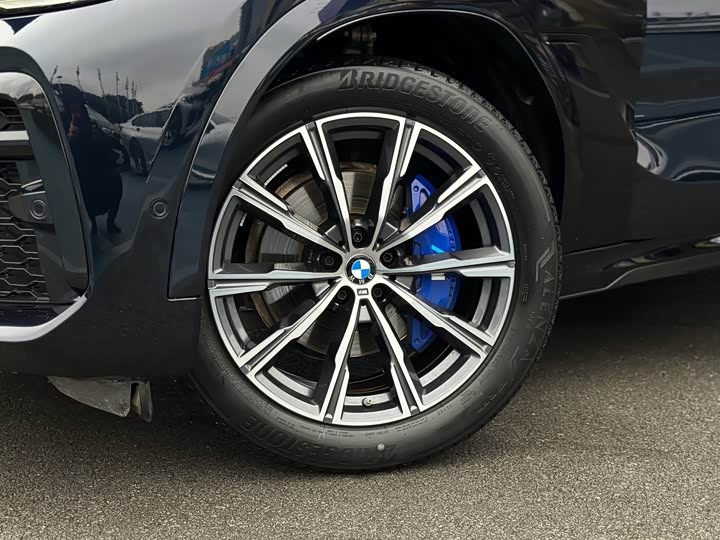 Фото 24 - BMW X6