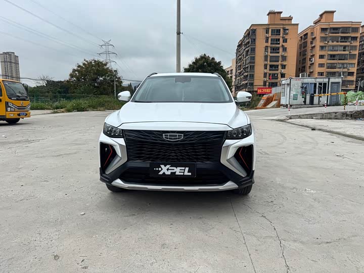 Фото 3 - Geely Atlas