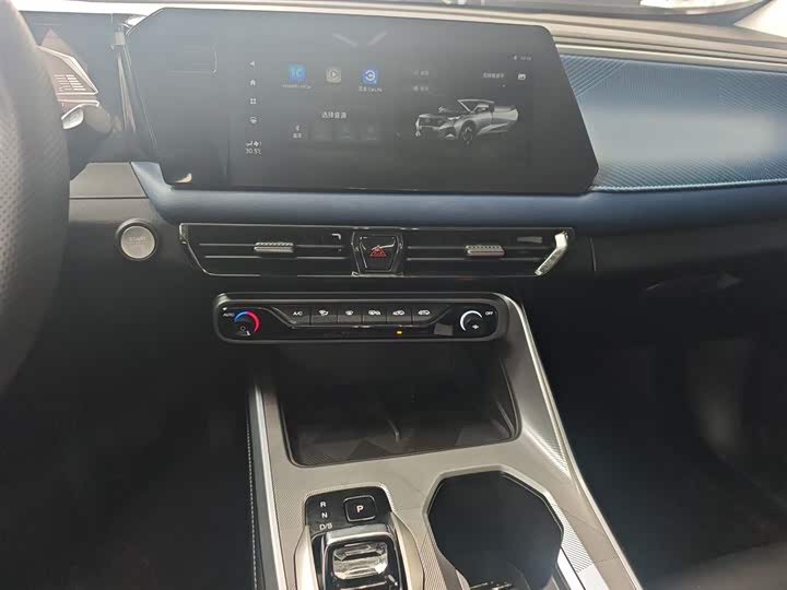 Фото 13 - GAC Trumpchi GS3