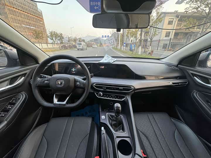 Фото 8 - Changan Eado Plus