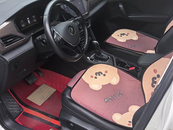 Фото 7 - Volkswagen Tharu