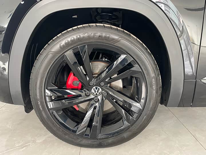 Фото 16 - Volkswagen Teramont X