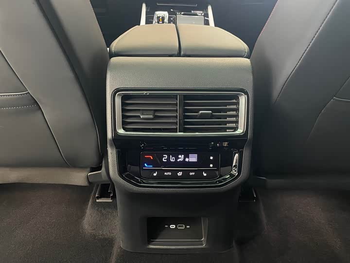 Фото 9 - Volkswagen Teramont X