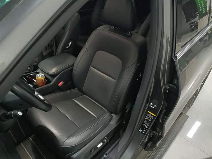 Фото 15 - LiXiang One