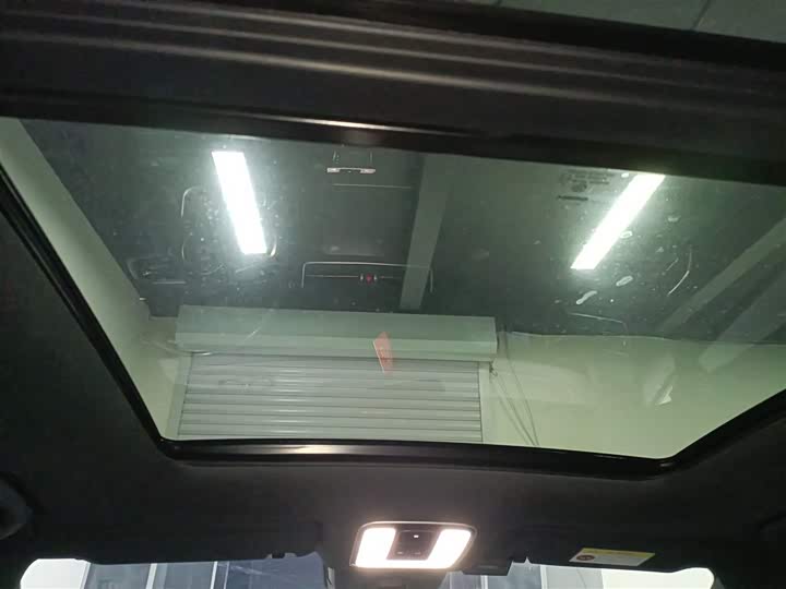 Фото 18 - LiXiang One