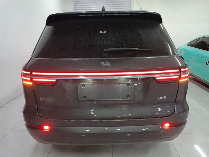 Фото 6 - LiXiang One