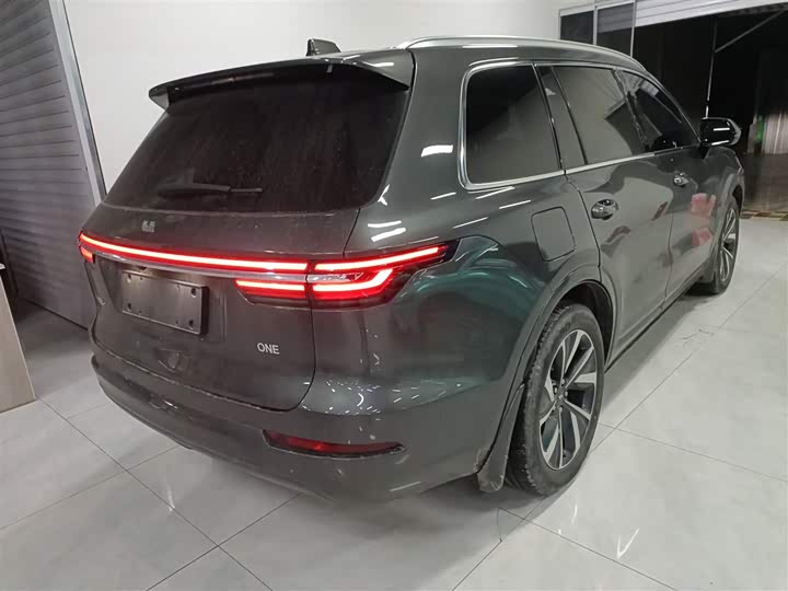 Фото 7 - LiXiang One