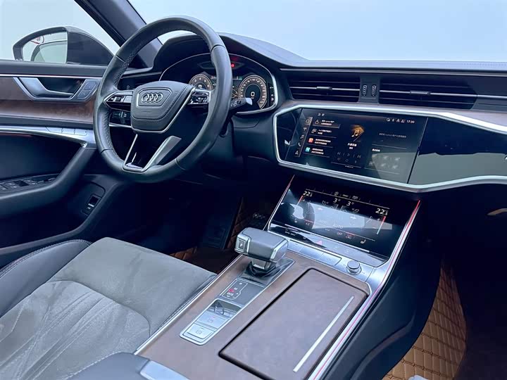 Фото 12 - Audi A6L