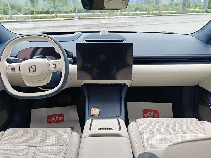 Фото 11 - Zeekr 007