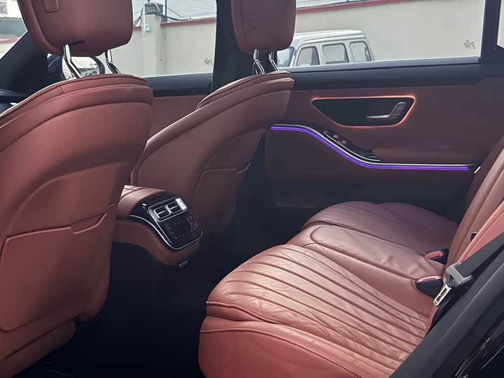 Фото 7 - Mercedes-Benz S-Class