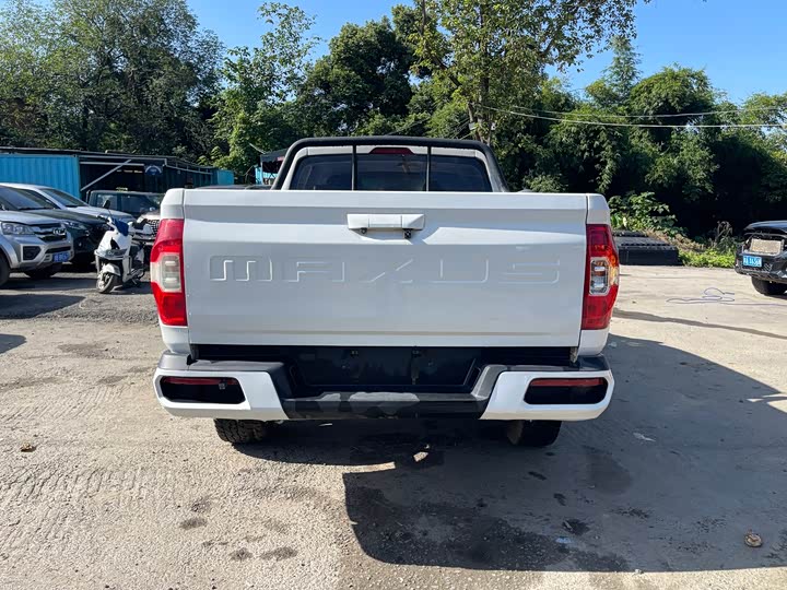 Фото 6 - Maxus T70