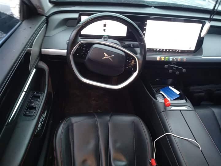 Фото 11 - XPeng P7