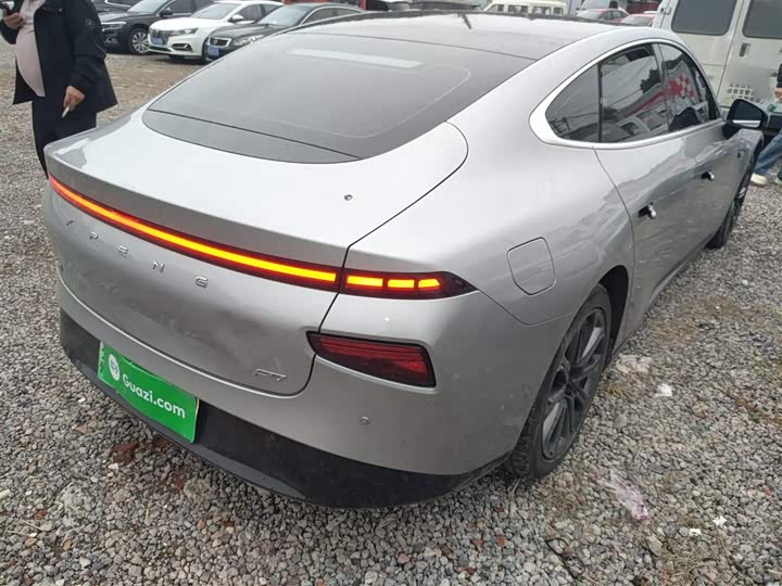 Фото 7 - XPeng P7