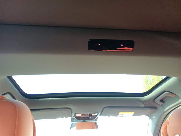 Фото 18 - LiXiang L7