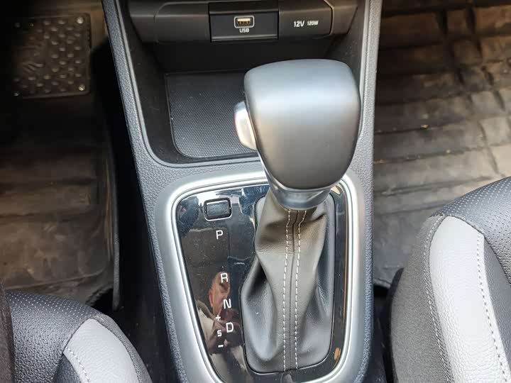 Фото 14 - Kia KX1