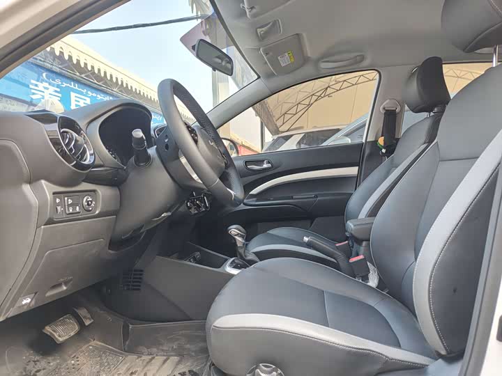 Фото 4 - Kia KX1