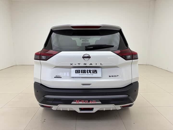 Фото 5 - Nissan X-Trail