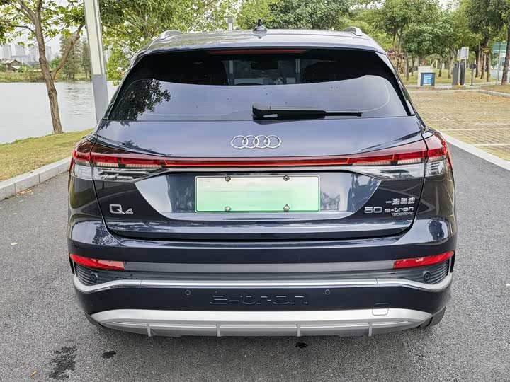 Фото 5 - Audi Q4 e-tron