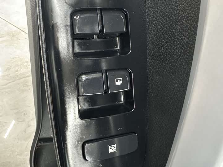 Фото 11 - Kia KX1