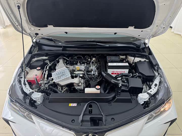 Фото 18 - Toyota Corolla