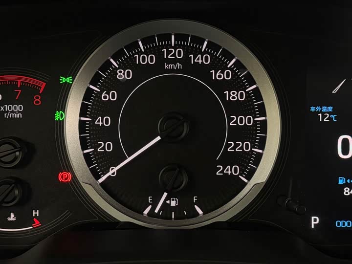 Фото 22 - Toyota Corolla