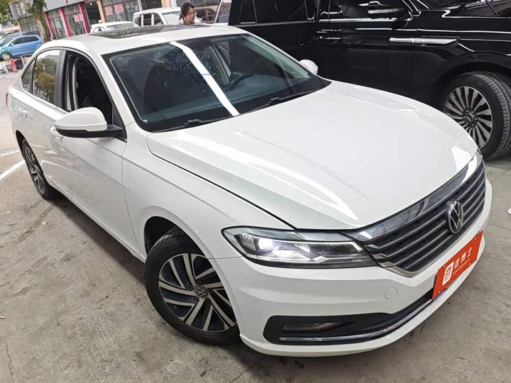 Фото 2 - Volkswagen Lavida