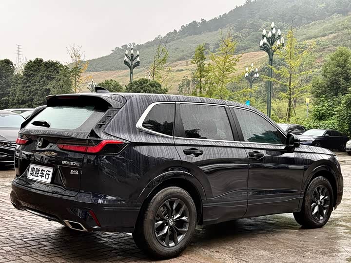 Фото 9 - Honda Breeze