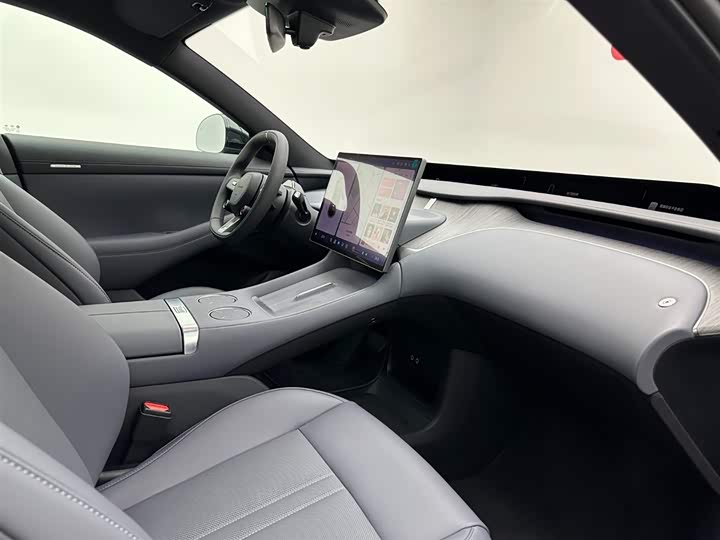 Фото 15 - Xiaomi YU7