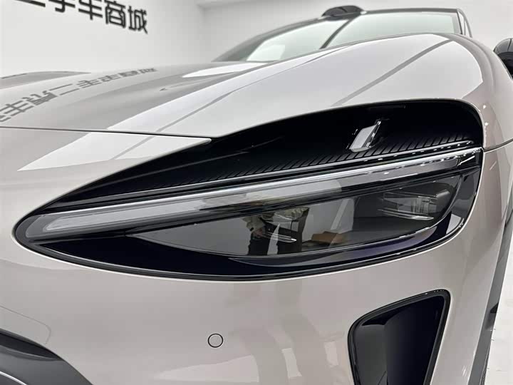 Фото 27 - Xiaomi YU7