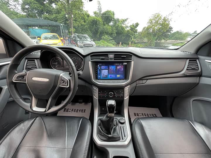 Фото 17 - Maxus T70