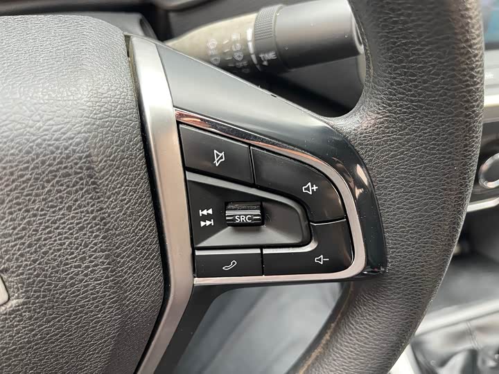 Фото 20 - Maxus T70