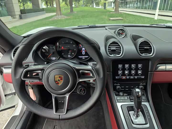 Фото 21 - Porsche 718