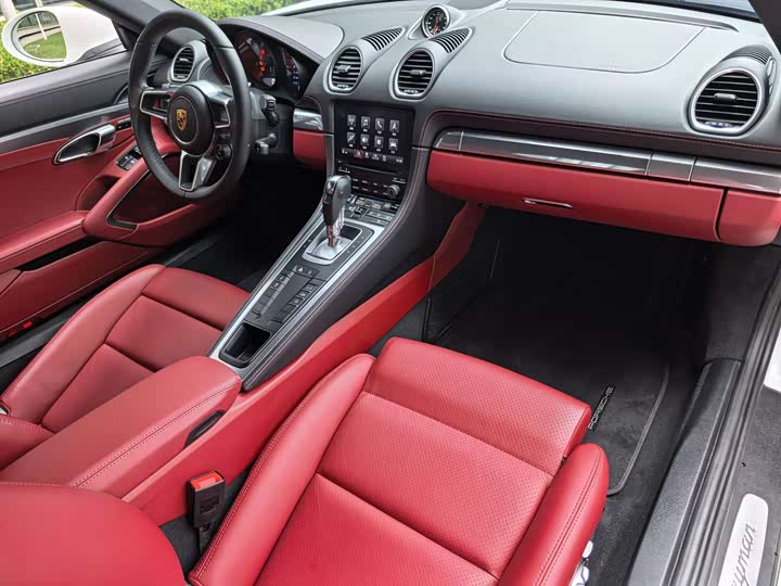 Фото 24 - Porsche 718