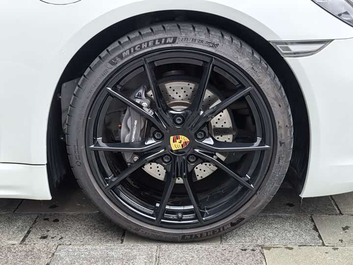 Фото 4 - Porsche 718