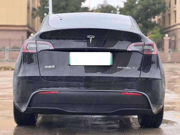 Фото 5 - Tesla Model Y