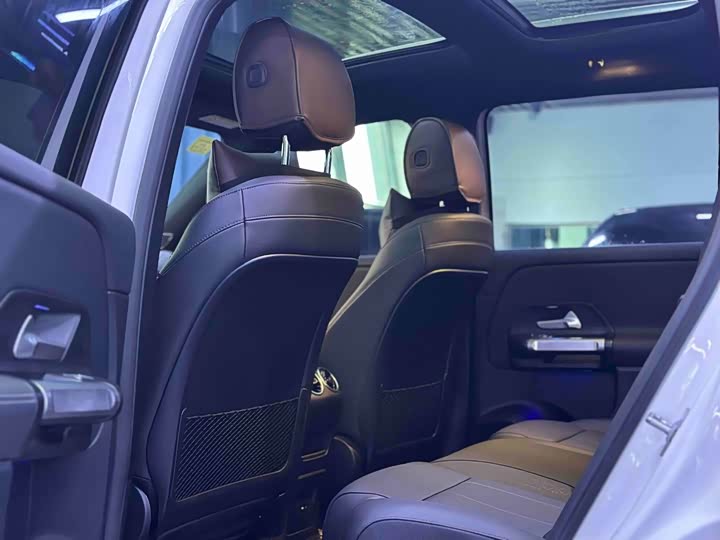 Фото 19 - Mercedes-Benz GLB-Class