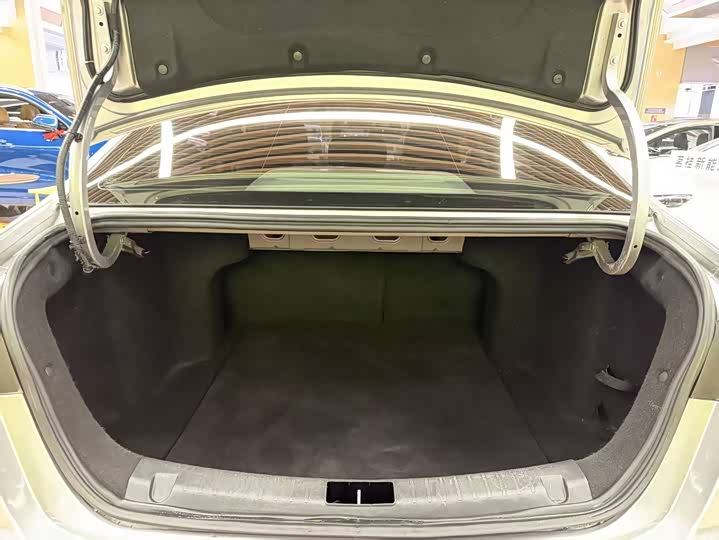 Фото 12 - Geely Geometry A