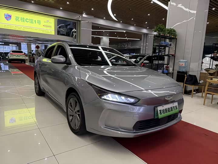 Фото 2 - Geely Geometry A