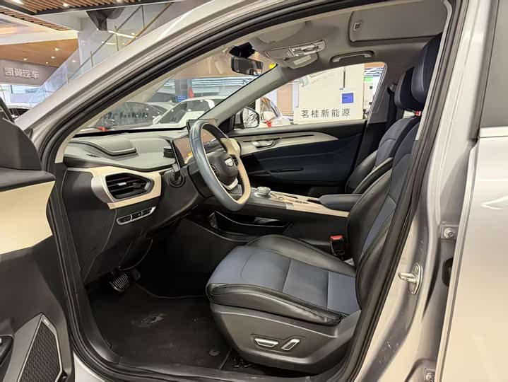 Фото 8 - Geely Geometry A