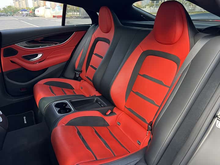 Фото 10 - Mercedes-Benz AMG GT