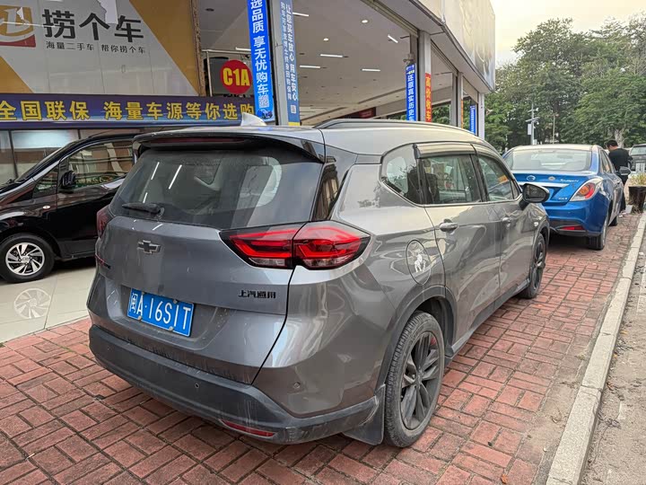 Фото 8 - Chevrolet Orlando